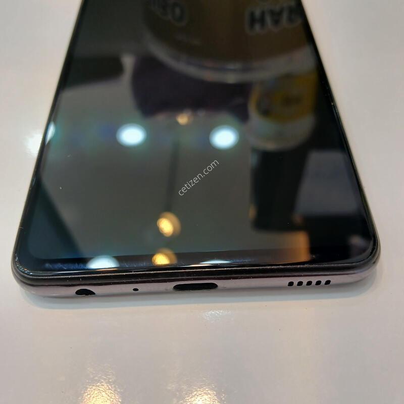 A52 �Ǹ��մϴ�