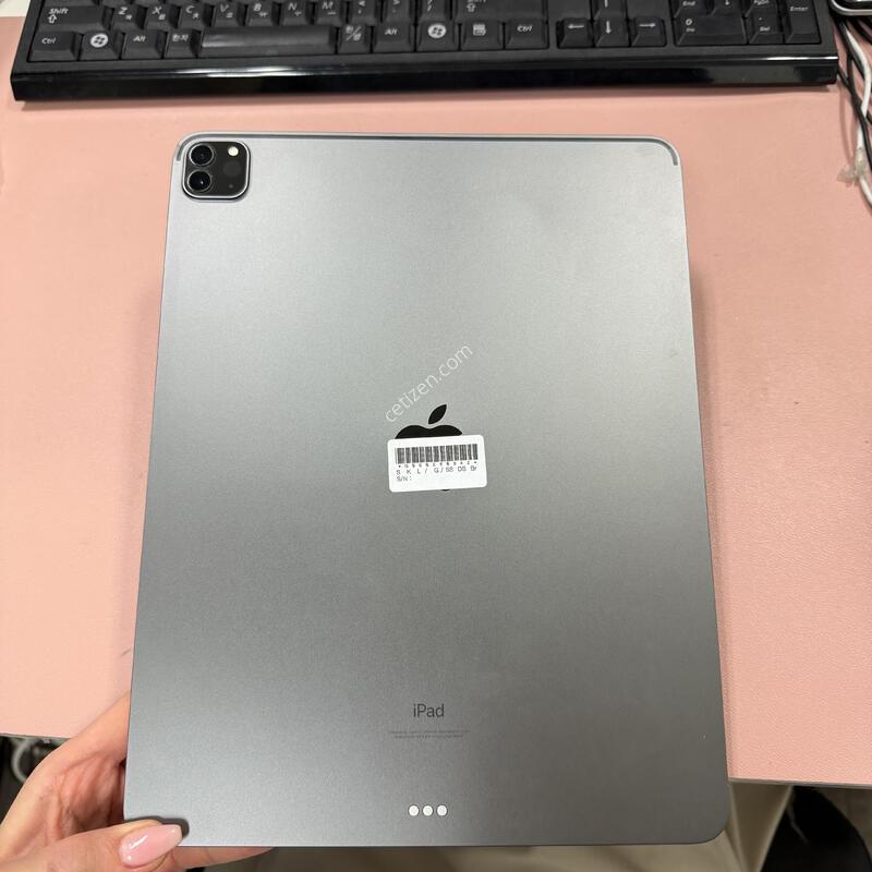 �����е�����12.9 WIFI �����̽��׷��� 128GB