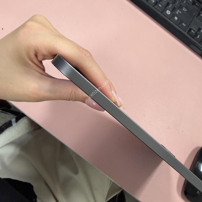 �����е�����12.9 WIFI �����̽��׷��� 128GB