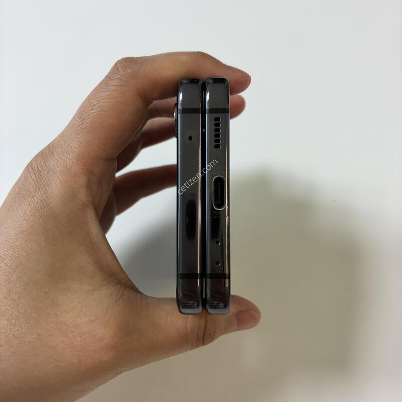 ������ �ø�4 �������� 256g ��밨 �ִ� ��ǰ���� ������ �Ǹ��մϴ�.