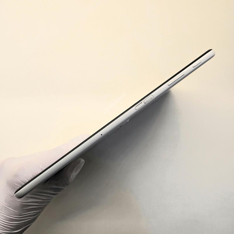 ������ �� ���꽺��2 32GB WIFI �ǹ� 74959