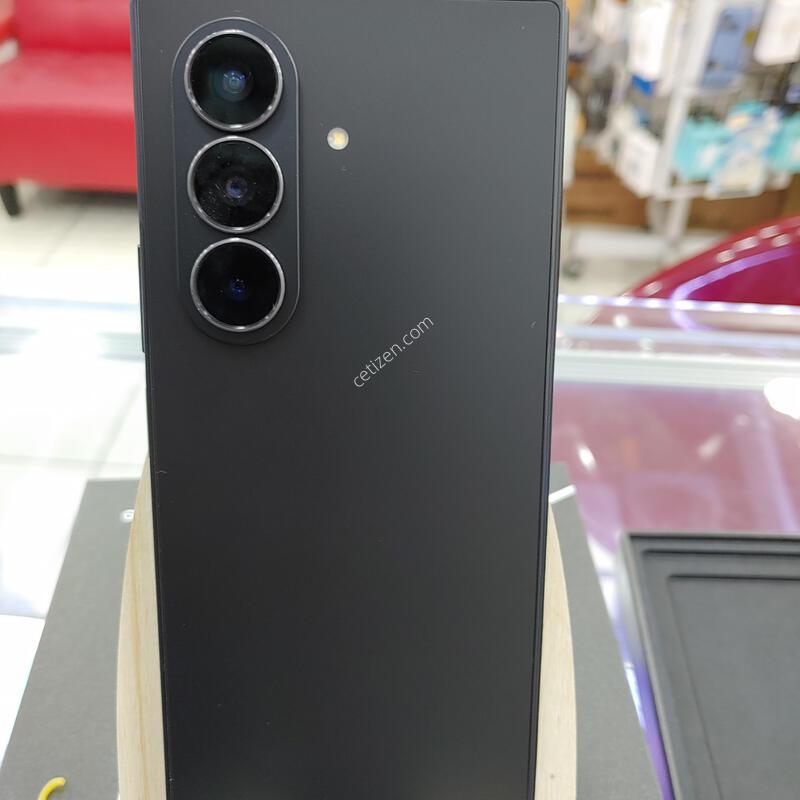 ����������7 �ܼ�����