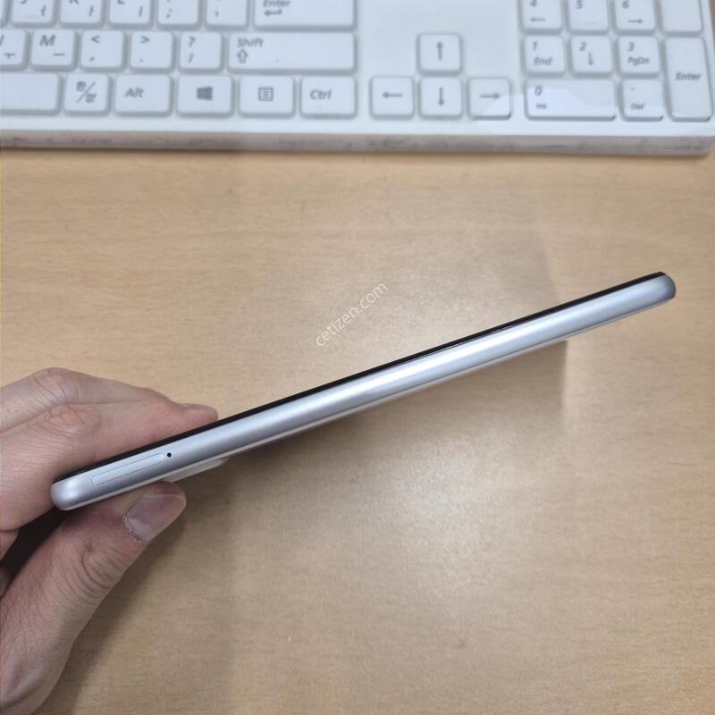 ����������2 ȭ��Ʈ SS�� 128GB