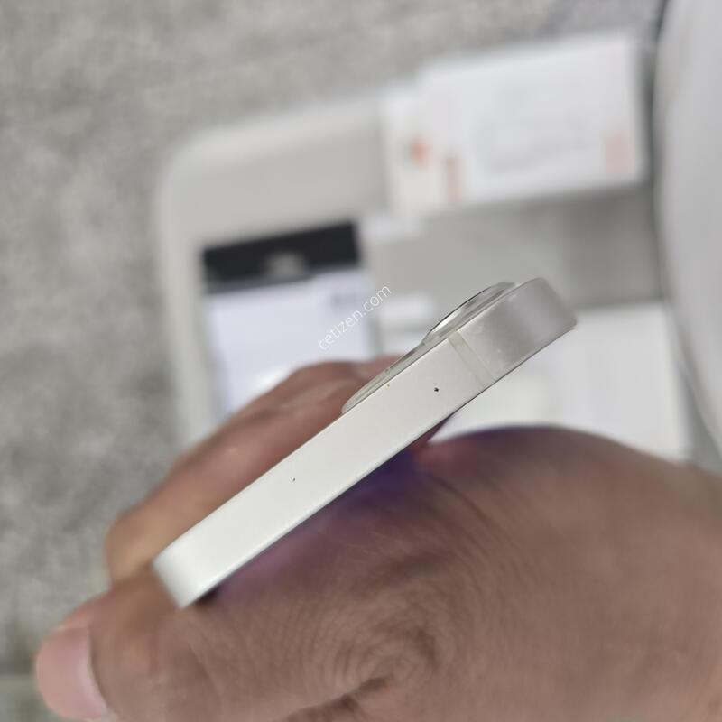 ������13�̴� 128G ȭ��Ʈ(���͸�72%) ����� �˴ϴ�