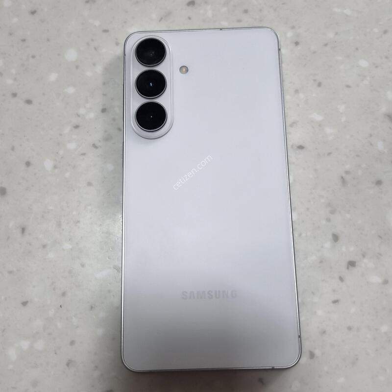 ������S26�÷��� ȭ��Ʈ SS�� �˴ϴ�