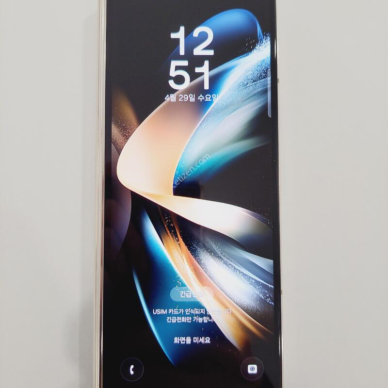 ������Z����4