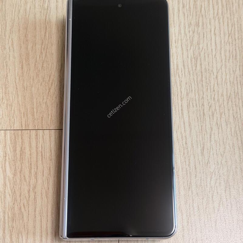 F946 ������Z����5 ���̽����� 512GB