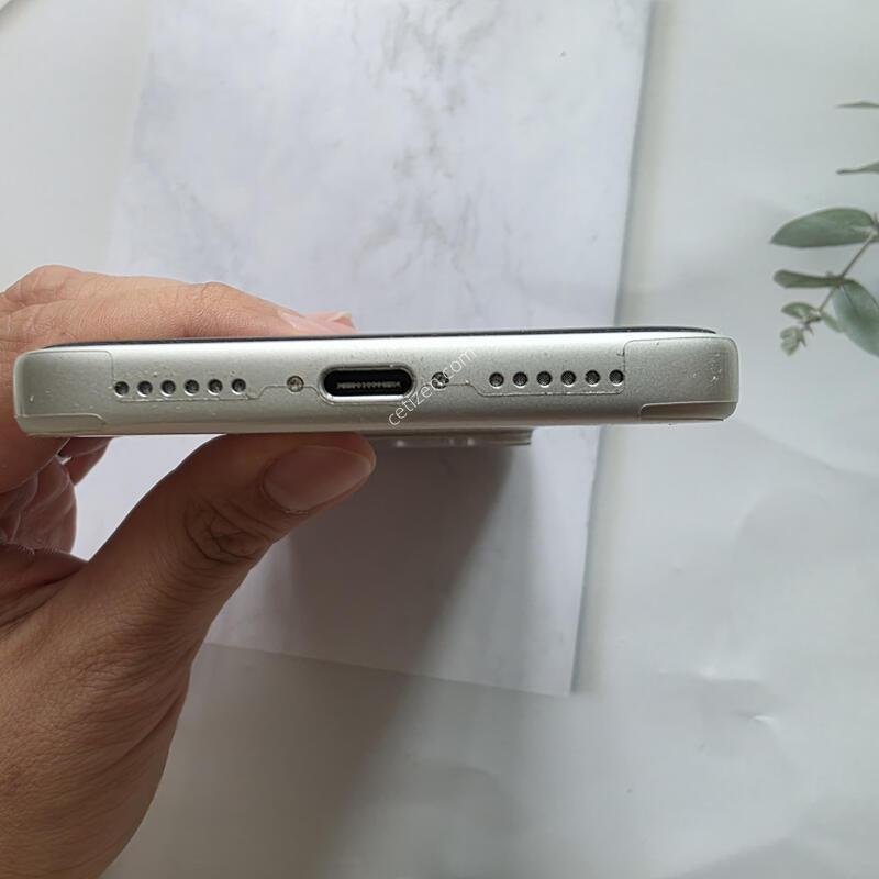 ������ 17 ���� �ƽ� 256GB �ǹ� �Ǹ��մϴ�.