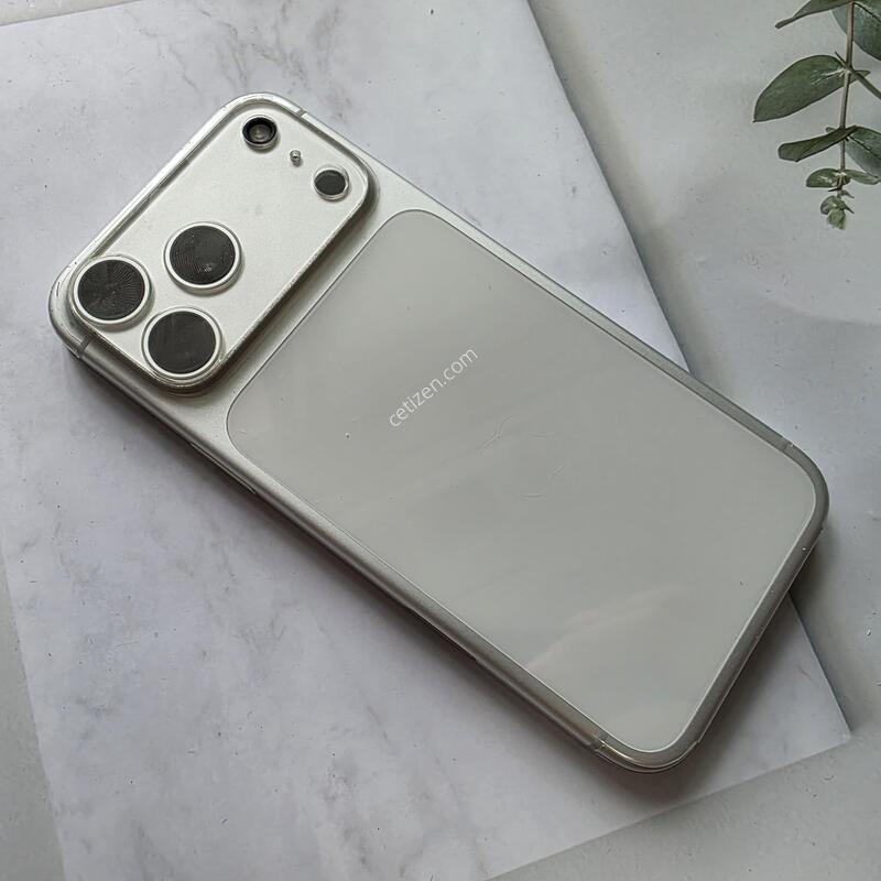 ������ 17 ���� �ƽ� 256GB �ǹ� �Ǹ��մϴ�.