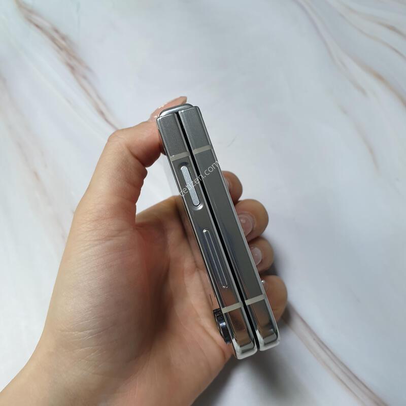 LG ������ Z�ø�5 5G ũ�� 256G ������ �Ǹ��մϴ�