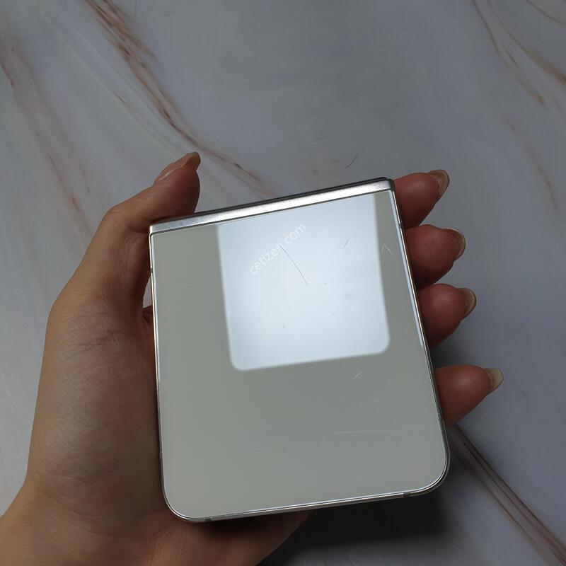 LG ������ Z�ø�5 5G ũ�� 256G ������ �Ǹ��մϴ�