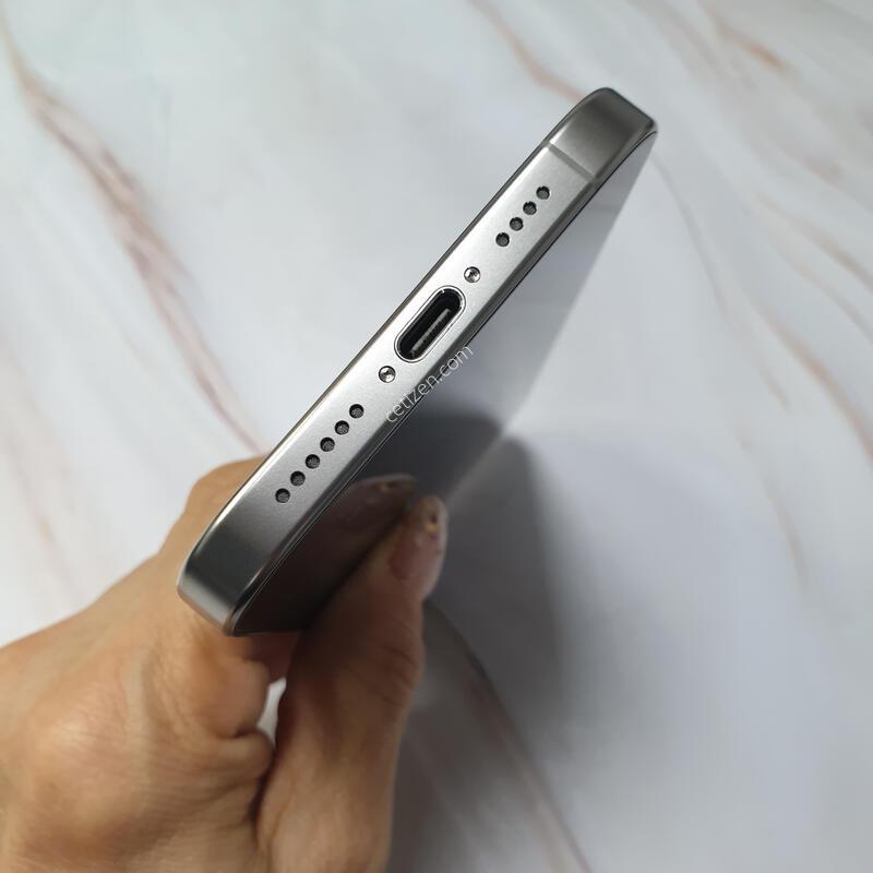 ������ 16���θƽ� 256G ���߷�ƼŸ�� S�� �Ǹ��մϴ�