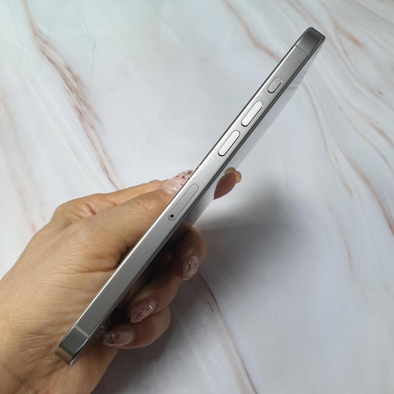 ������ 16���θƽ� 256G ���߷�ƼŸ�� S�� �Ǹ��մϴ�