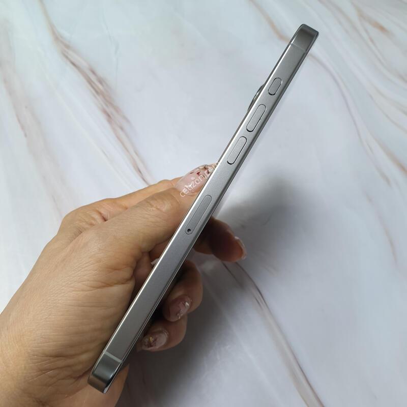 ������ 16���θƽ� 256G ���߷�ƼŸ�� S�� �Ǹ��մϴ�