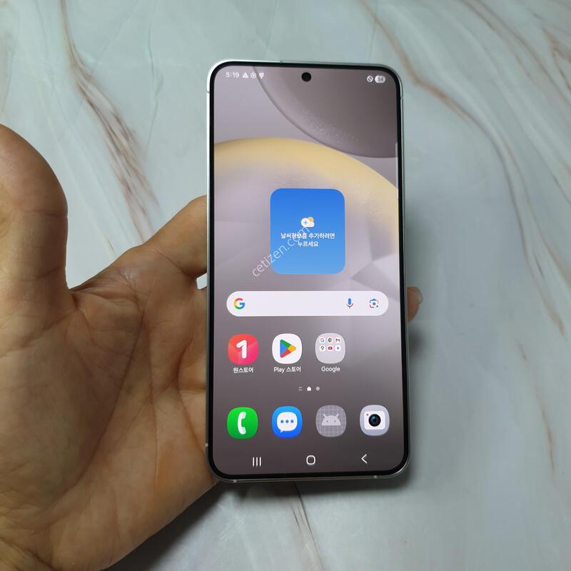 LG ������ S24 �׷��� 256G S�� �Ǹ��մϴ�