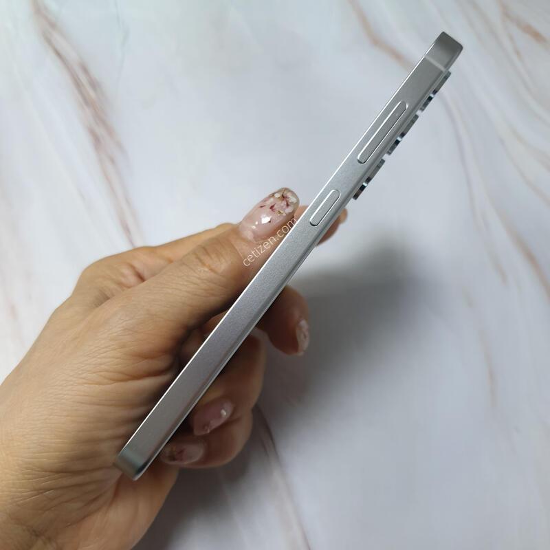 LG ������ S24 �׷��� 256G S�� �Ǹ��մϴ�