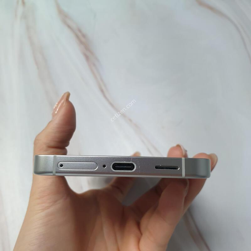 LG ������ S24 �׷��� 256G S�� �Ǹ��մϴ�