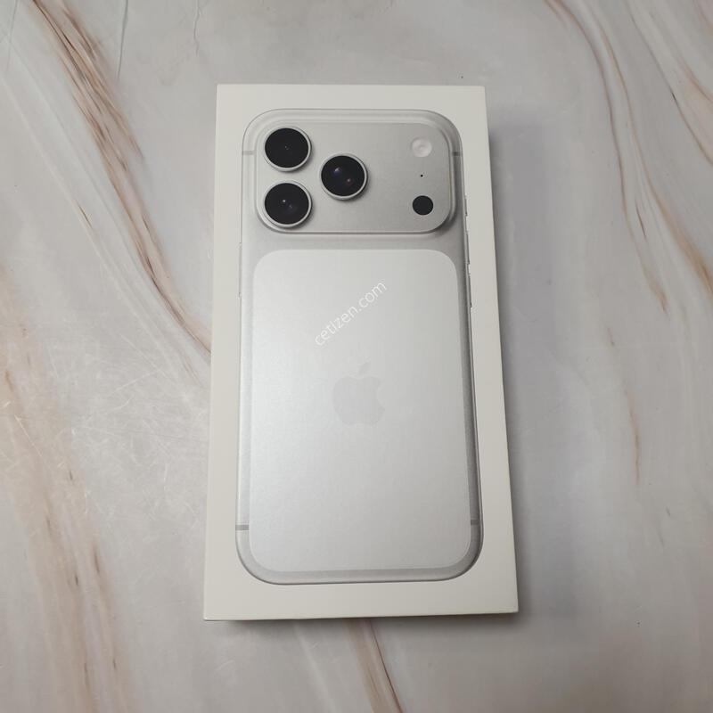 ������17���� �ǹ� 256G ����ǰ �̻�� S�� Ǯ�ڽ� �Ǹ��մϴ�