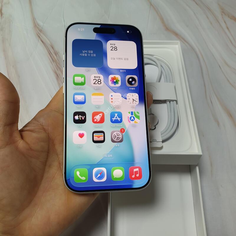 ������17���� �ǹ� 256G ����ǰ �̻�� S�� Ǯ�ڽ� �Ǹ��մϴ�