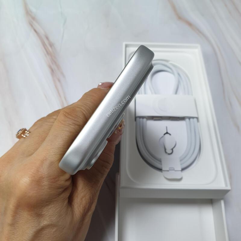 ������17���� �ǹ� 256G ����ǰ �̻�� S�� Ǯ�ڽ� �Ǹ��մϴ�