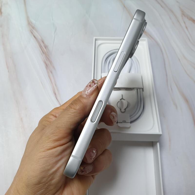 ������17���� �ǹ� 256G ����ǰ �̻�� S�� Ǯ�ڽ� �Ǹ��մϴ�