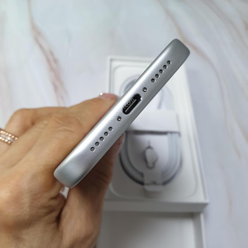 ������17���� �ǹ� 256G ����ǰ �̻�� S�� Ǯ�ڽ� �Ǹ��մϴ�