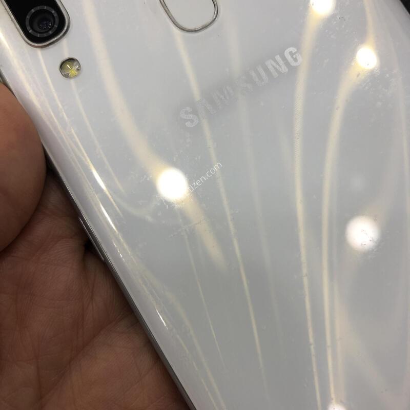 ������A30 ȭ��Ʈ,�ܰ� ����� �ֻ�,���� S��