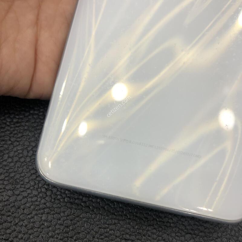 ������A30 ȭ��Ʈ,�ܰ� ����� �ֻ�,���� S��