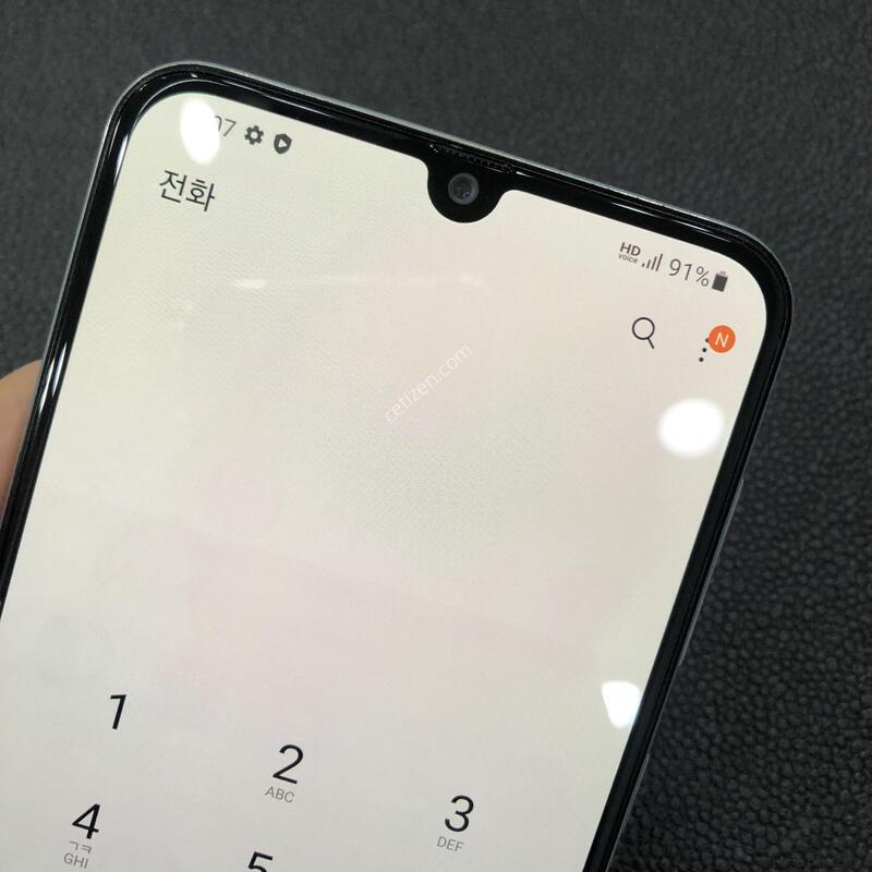 ������A30 ȭ��Ʈ,�ܰ� ����� �ֻ�,���� S��