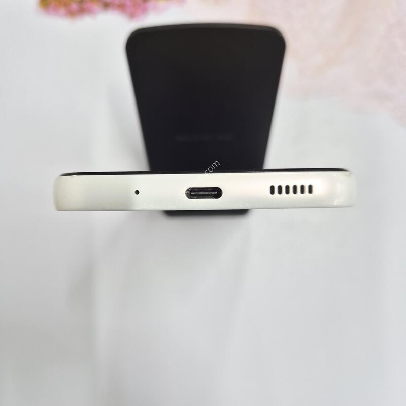 ����������3 ȭ��Ʈ 128GB