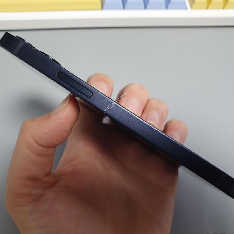 ������12 �̴� / 128GB / ���� / ���͸����� 67%