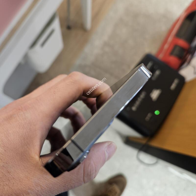 ������13 ���� 256GB