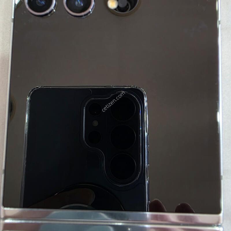 F731 �ø� 5 �Դϴ� 512G!!A�� �Դϴ� ���� ũ������ ����� �����Դϴ� ����������, ���̽�����