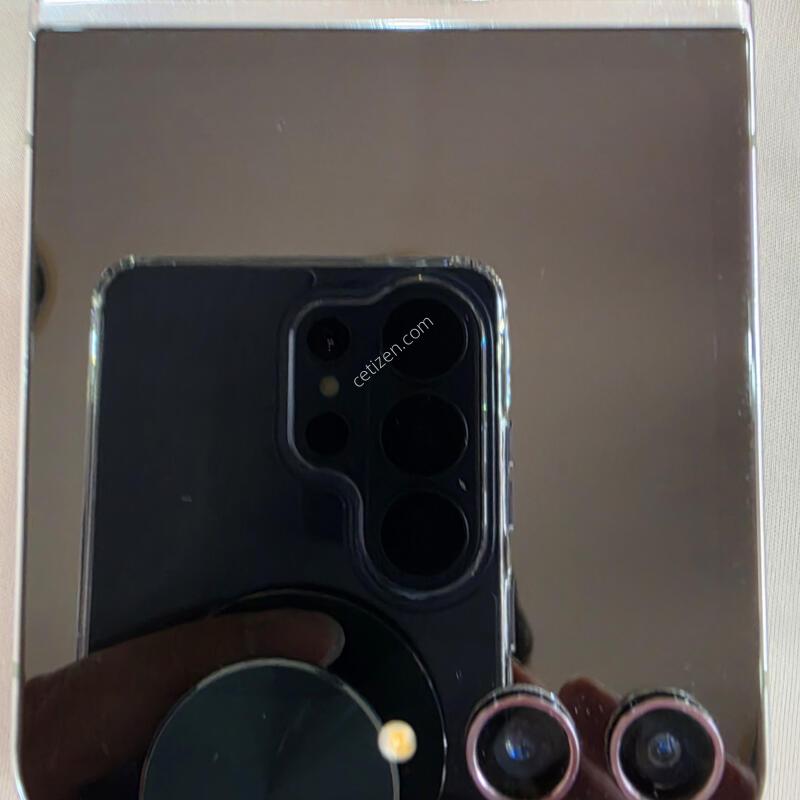 F731 �ø� 5 �Դϴ� 512G!!A�� �Դϴ� ���� ũ������ ����� �����Դϴ� ����������, ���̽�����