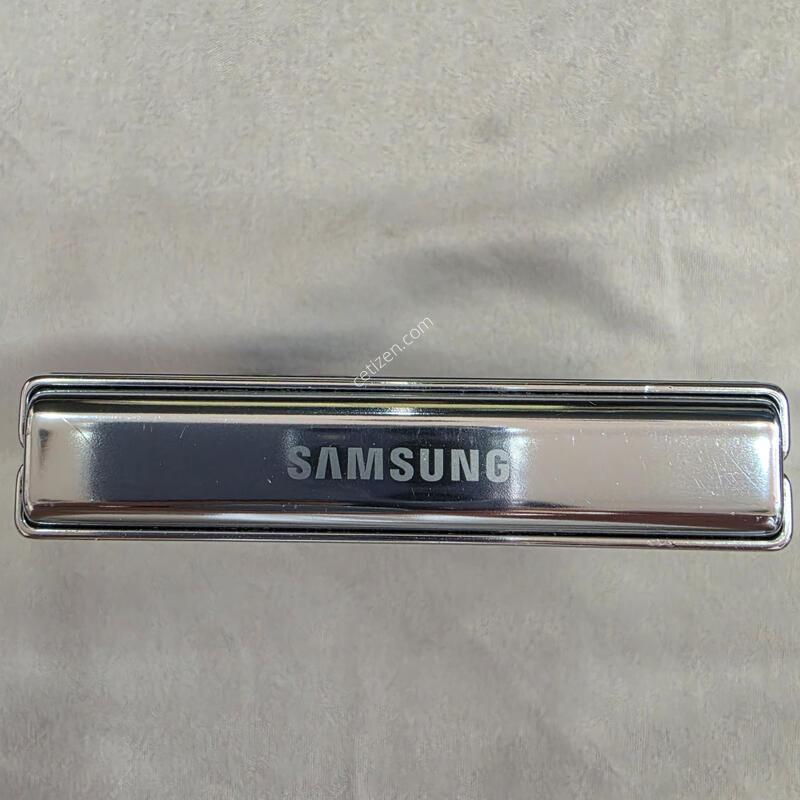 F731 �ø� 5 �Դϴ� 512G!!A�� �Դϴ� ���� ũ������ ����� �����Դϴ� ����������, ���̽�����