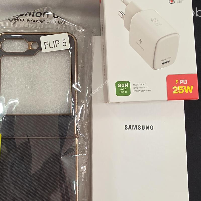 F731 �ø� 5 �Դϴ� 512G!!A�� �Դϴ� ���� ũ������ ����� �����Դϴ� ����������, ���̽�����