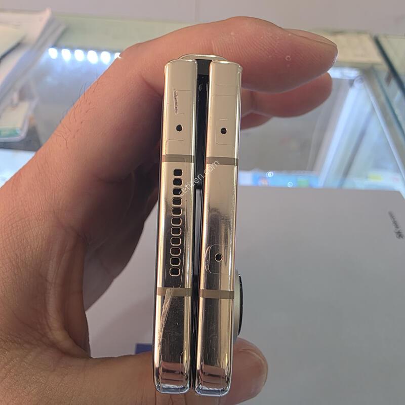 ������ Z����4