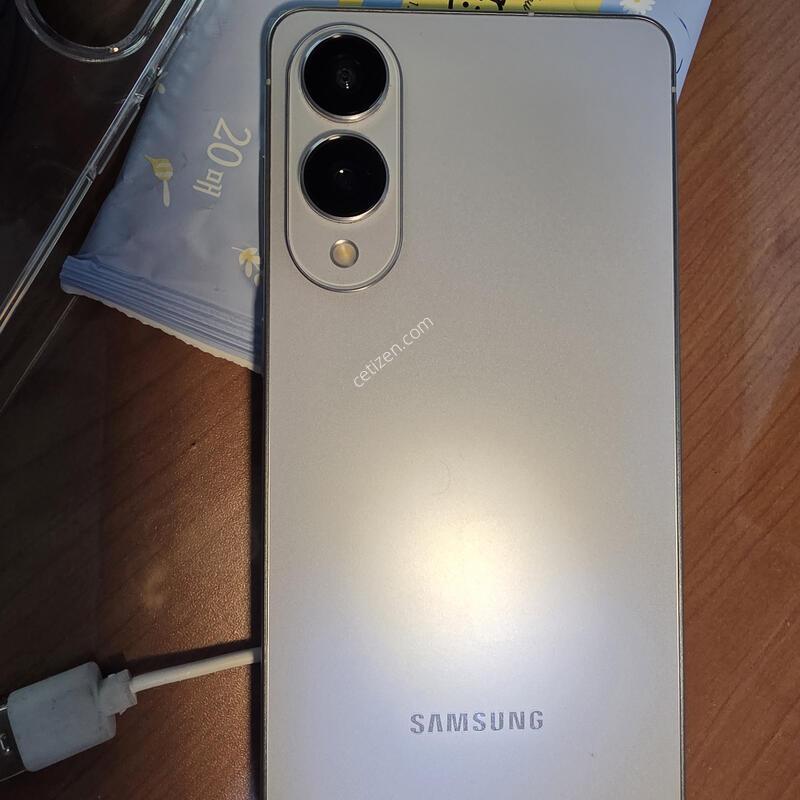 ������s25���� 256G�Ǹ��մϴ�