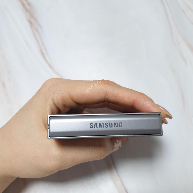 LG ������ Z�ø�6 5G �ǹ� 256G A�� �Ǹ��մϴ�