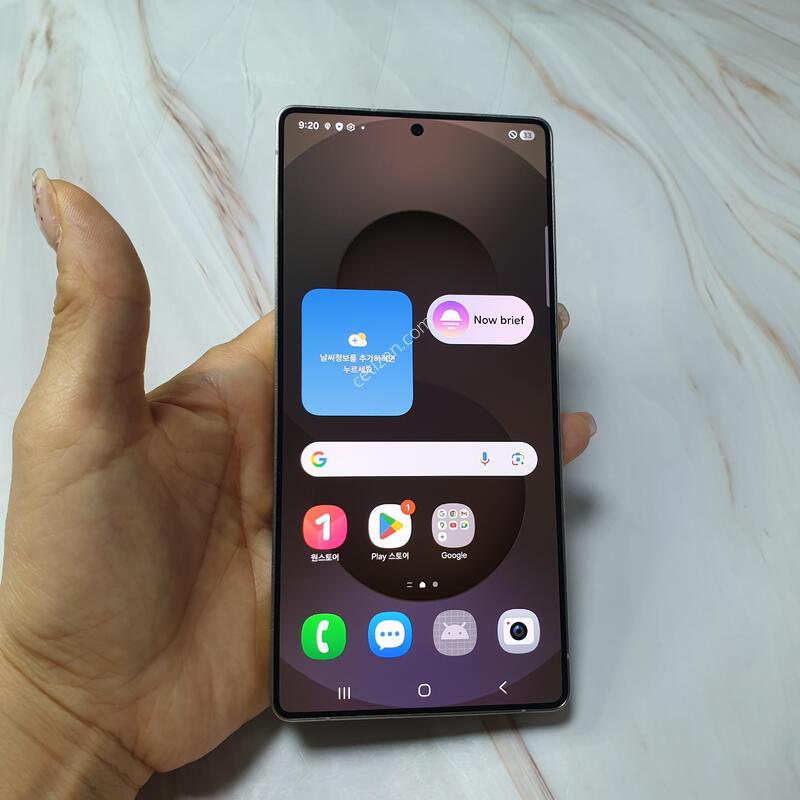 LG ������ S25��Ʈ�� ƼŸ���׷��� 512G S�� �Ǹ��մϴ�