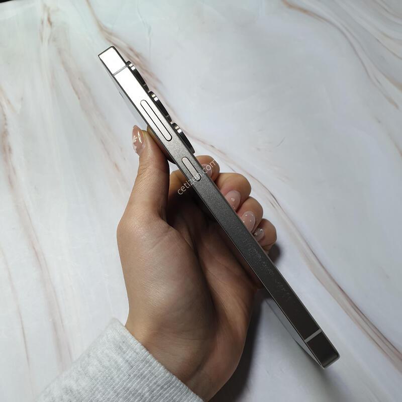 LG ������ S25��Ʈ�� ƼŸ������ 512G A�� �Ǹ��մϴ�