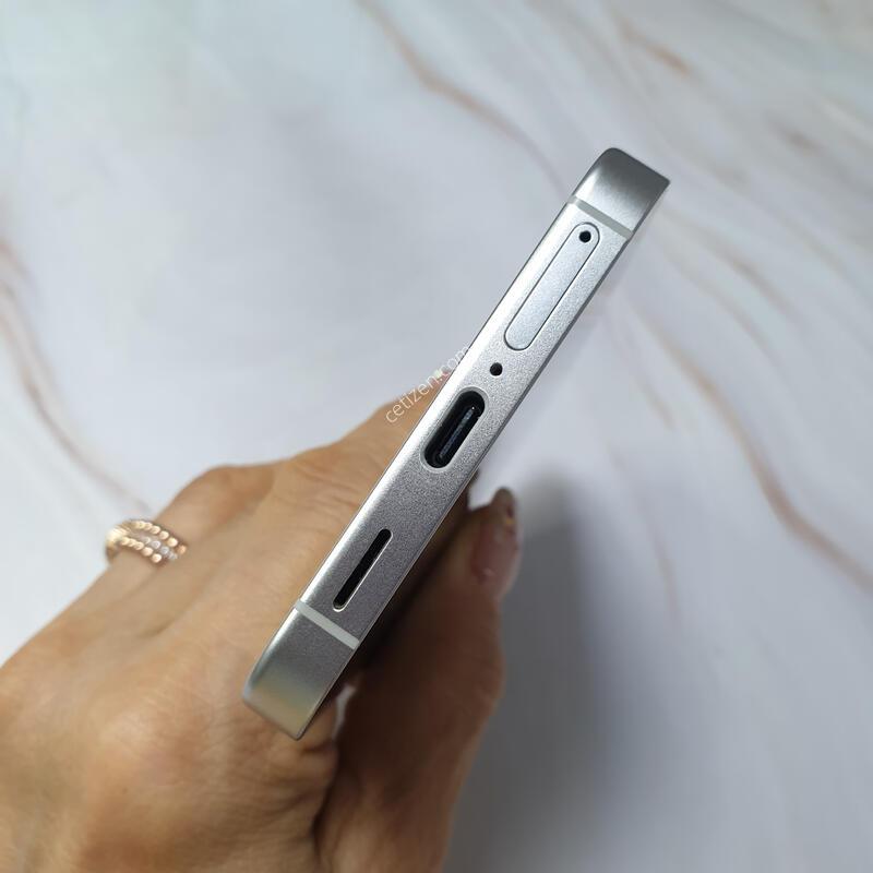 SK ������ S24 �׷��� 256G S�� �Ǹ��մϴ�