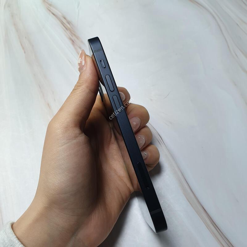 ������ 12�̴� ���� 128G ������ �Ǹ��մϴ�