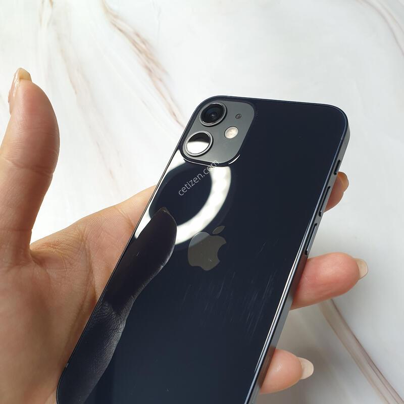 ������ 12�̴� ���� 128G ������ �Ǹ��մϴ�