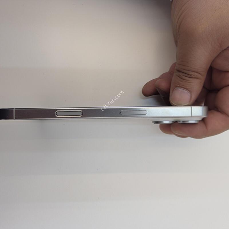 ������16���� 256G ȭ��Ʈ �Ǹ��մϴ�!!