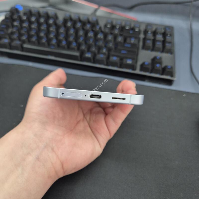 ������ S25�÷��� 256G ���̽�����