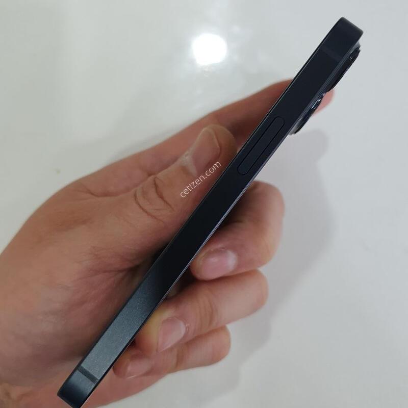 ������13�̴�128G ���ܻ� �������⽺ S�� �߰��� �����