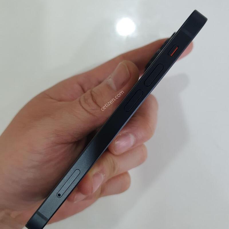 ������13�̴�128G ���ܻ� �������⽺ S�� �߰��� �����