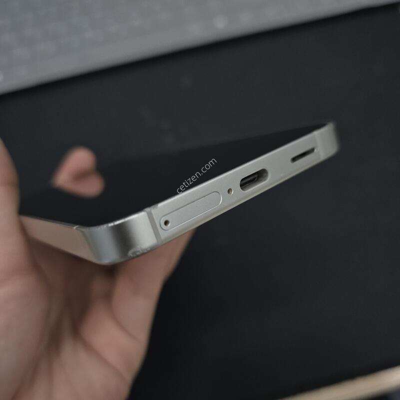 ������ S24 �׷��� 256GB �����ϰ� �Ǹ��մϴ�