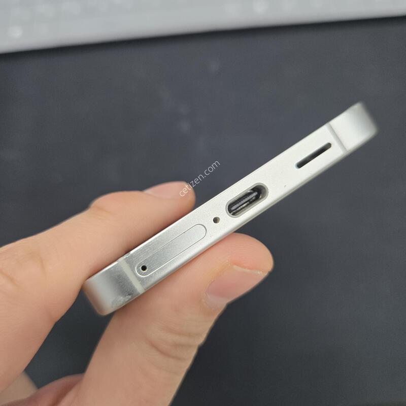 ������ S24 �׷��� 256GB �����ϰ� �Ǹ��մϴ�